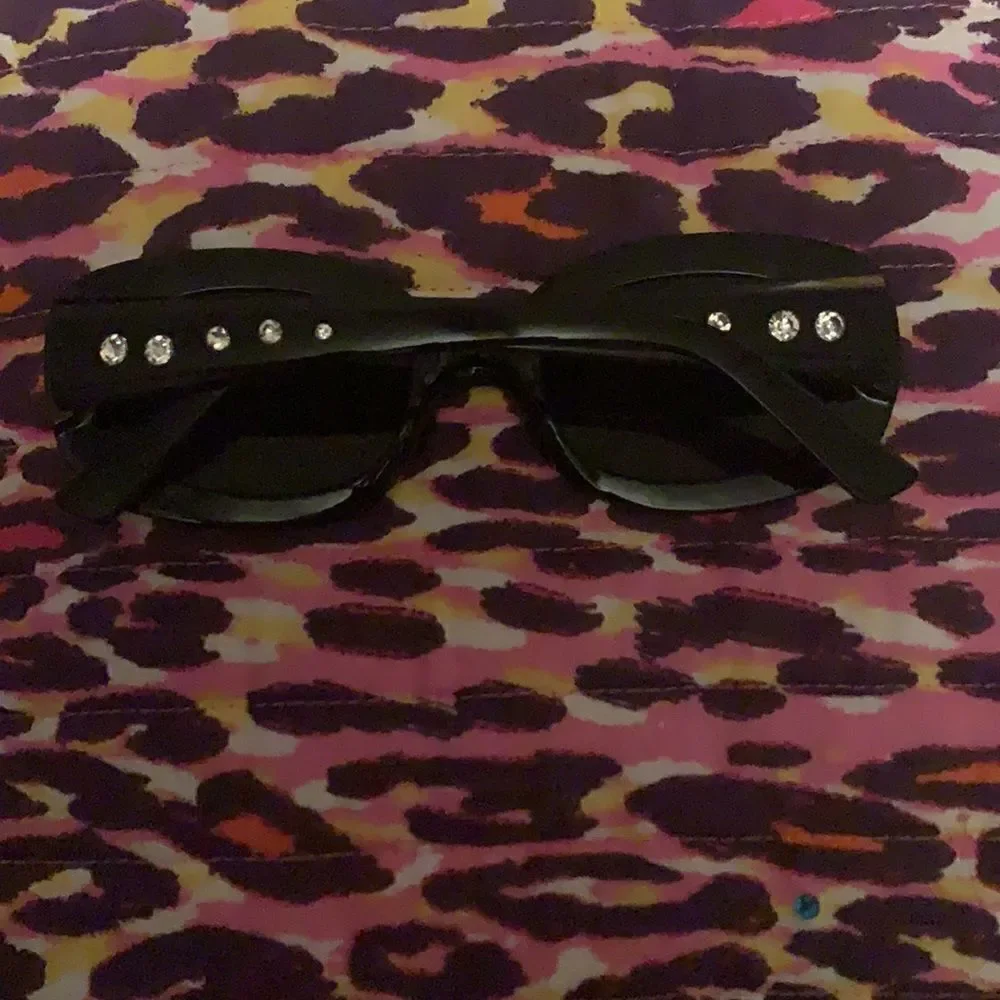 Black Oval Bling Shades‎